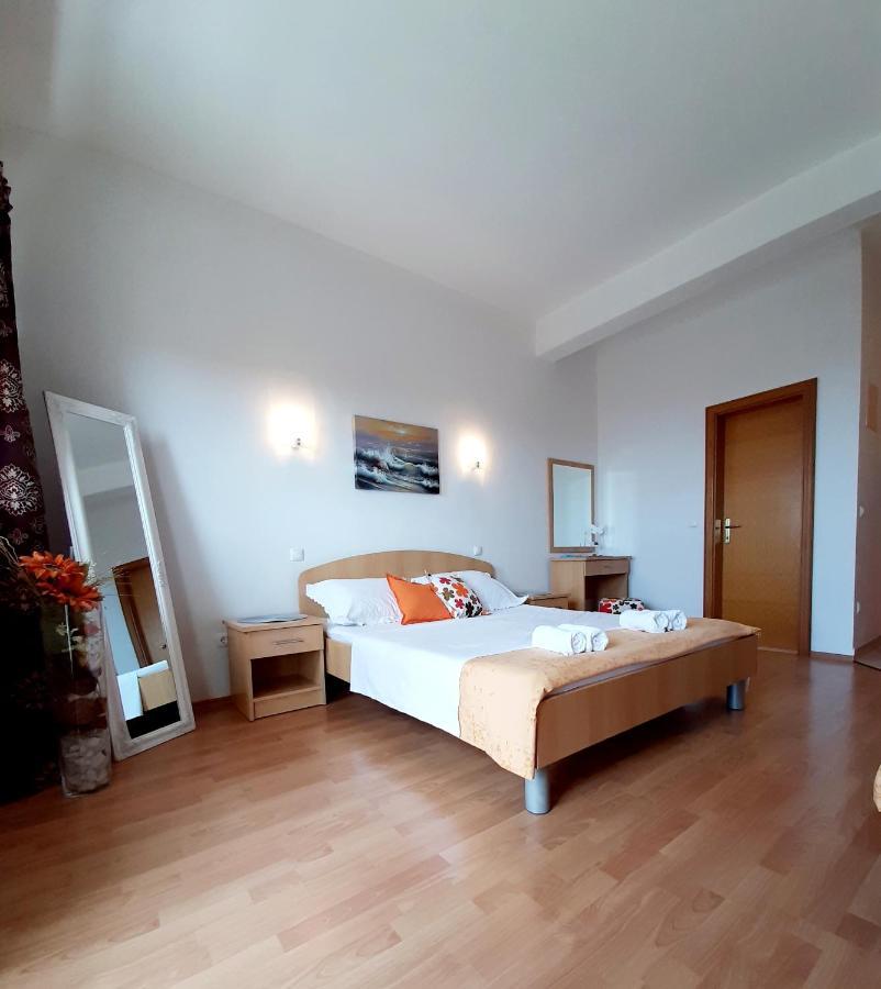 Apartments Akmadzic Makarska Extérieur photo